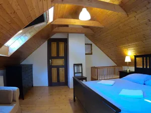 Prodej chalupy, Pecka, 300 m2