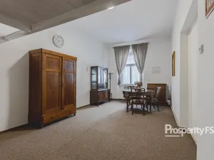 Prodej bytu 1+1, Hostinné, Dolní brána, 28 m2