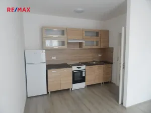 Pronájem bytu 1+kk, Rakovník, Šamotka, 26 m2