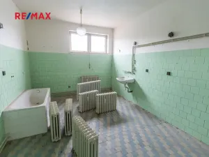 Prodej obchodního prostoru, Město Albrechtice, Míru, 1427 m2