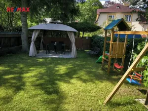 Prodej rodinného domu, Lipová-lázně, 555 m2