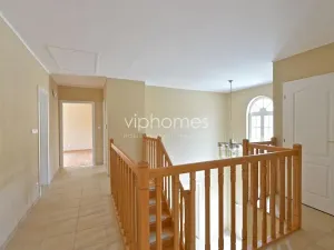 Pronájem vily, Praha - Nebušice, K vinicím, 288 m2