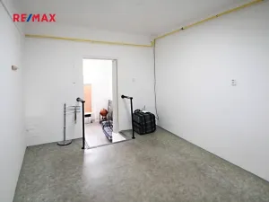 Pronájem kanceláře, Kolín, Jiráskovo náměstí, 45 m2