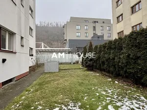 Pronájem bytu 2+kk, Praha - Karlín, Pernerova, 50 m2