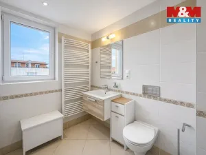 Prodej bytu 2+kk, Praha, Lošáková, 67 m2