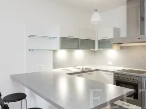 Prodej bytu 2+kk, Praha - Letňany, Bechlínská, 53 m2