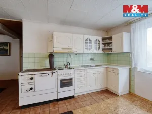 Prodej rodinného domu, Bezvěrov, 110 m2