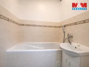 Pronájem bytu 2+1, Trutnov - Horní Předměstí, Na Kopečku, 58 m2