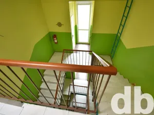 Pronájem bytu 3+1, Karlovy Vary, Fibichova, 62 m2