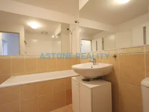 Pronájem bytu 2+kk, Praha - Vysočany, Skloněná, 60 m2