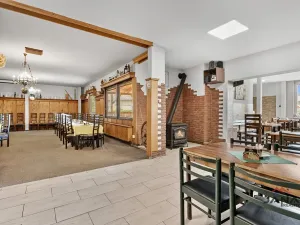 Prodej restaurace, Příšovice, 300 m2