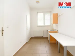 Prodej kanceláře, Hradec Králové - Slezské Předměstí, Vážní, 290 m2