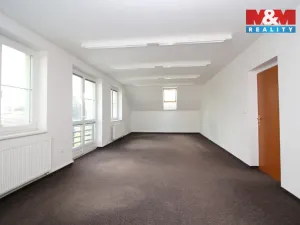 Prodej kanceláře, Hradec Králové - Slezské Předměstí, Vážní, 290 m2