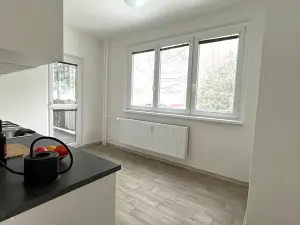 Pronájem bytu 3+1, Česká Lípa, Uranová, 72 m2