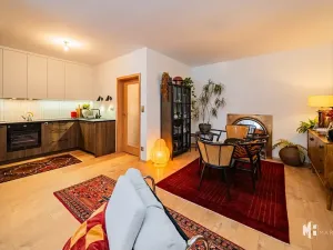 Prodej podílu bytu 3+kk, Přezletice, Zahradní, 148 m2