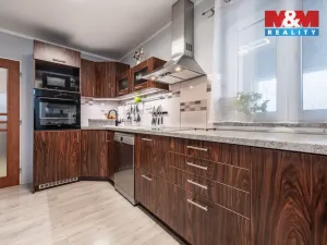 Prodej rodinného domu, Radonice, Růžičkova, 182 m2