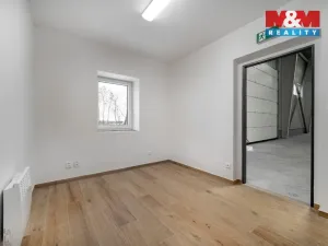 Pronájem skladu, Cerekvice nad Loučnou - Pekla, 2380 m2