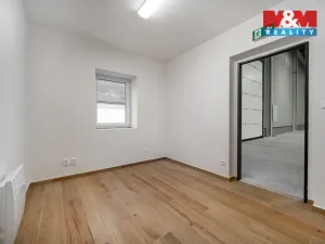 Pronájem skladu, Cerekvice nad Loučnou - Pekla, 2380 m2