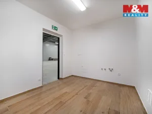 Pronájem skladu, Cerekvice nad Loučnou - Pekla, 2380 m2