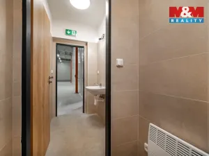 Pronájem skladu, Cerekvice nad Loučnou - Pekla, 2380 m2