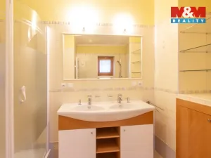 Prodej rodinného domu, Brno - Žebětín, Kohoutovická, 285 m2