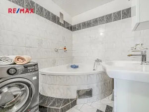 Prodej bytu 3+1, Neratovice, Dr. E. Beneše, 68 m2