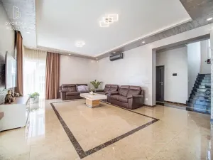 Prodej rodinného domu, Květnice, Krokusová, 243 m2