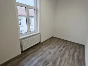 Pronájem bytu 2+1, Lovosice, 8.května, 75 m2