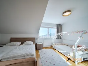 Prodej bytu 3+kk, Černý Důl, 92 m2