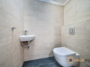 Prodej bytu 3+kk, Černý Důl, 92 m2