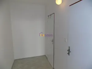 Pronájem bytu 1+1, Praha - Troja, Krynická, 40 m2