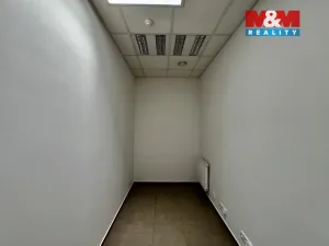 Pronájem kanceláře, Nupaky, Komerční, 200 m2