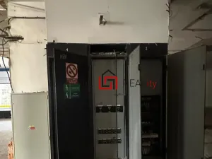 Pronájem skladu, Orlová, Masarykova třída, 200 m2