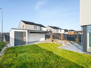 Prodej rodinného domu, Zlonín, Lísková, 192 m2