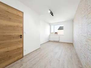 Pronájem rodinného domu, Zlonín, Lísková, 192 m2