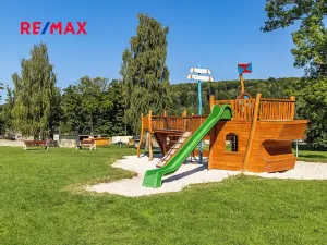 Prodej rodinného domu, Dolní Podluží, 537 m2