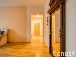 Prodej bytu 2+1, Praha - Malešice, Chotutická, 55 m2