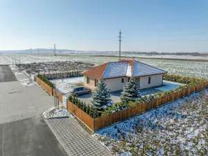 Prodej pozemku pro bydlení, Pečky, 588 m2