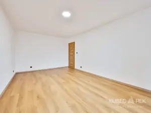 Prodej bytu 3+1, Pelhřimov, Pražská, 64 m2