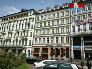 Pronájem garážového stání, Karlovy Vary, Divadelní náměstí, 19 m2