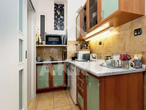 Prodej bytu 1+kk, Praha - Střešovice, Za Hládkovem, 29 m2