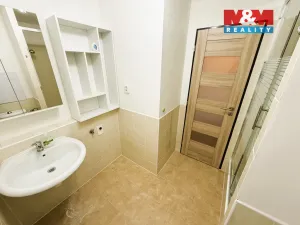 Pronájem bytu 1+kk, Jablonec nad Nisou, Liberecká, 28 m2