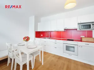 Pronájem bytu 2+kk, Praha - Žižkov, Ke kapslovně, 64 m2