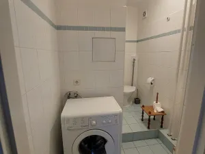 Pronájem bytu 1+kk, Praha - Troja, Olštýnská, 27 m2
