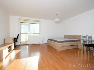Pronájem bytu 1+kk, Praha - Vysočany, Poděbradská, 36 m2
