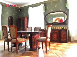 Pronájem vily, Perštejn, 700 m2