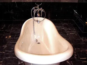 Pronájem vily, Perštejn, 700 m2