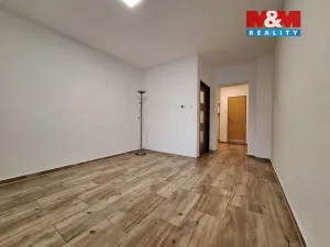 Pronájem bytu 1+kk, Chomutov, Sokolská, 28 m2