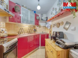 Prodej bytu 3+kk, Šestajovice, Komenského, 78 m2