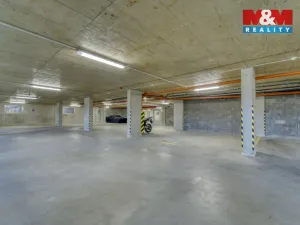 Pronájem garážového stání, Plzeň - Skvrňany, Františka Kováříka, 12 m2